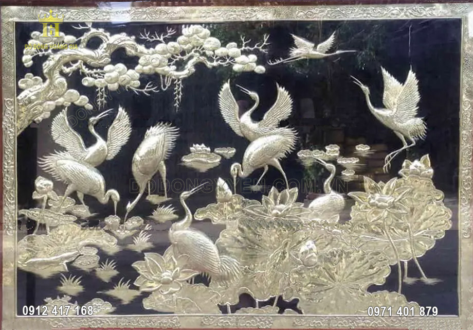 Tranh sen hạc đồng v&agrave;ng nền đen